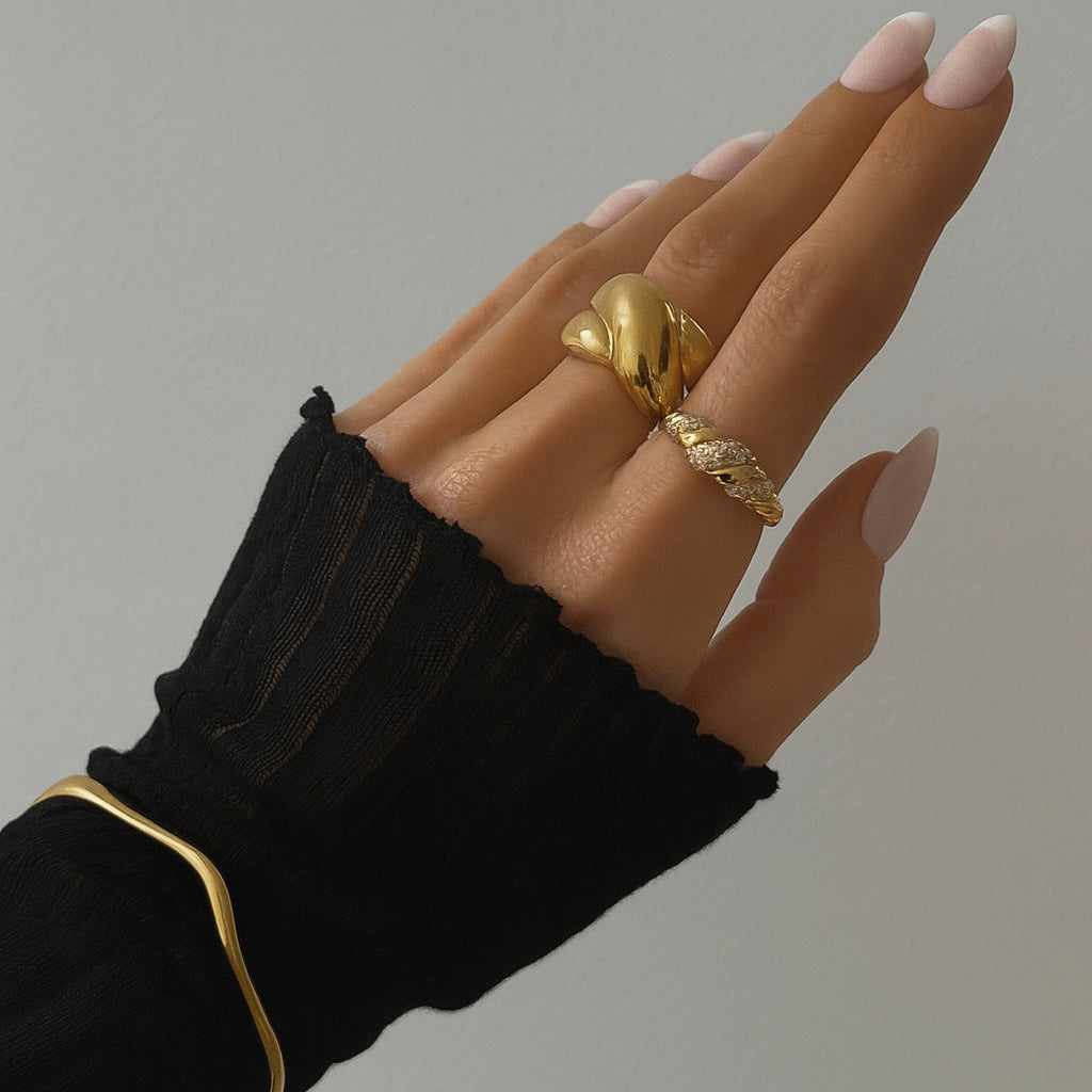 Kira Twist Pavè Ring