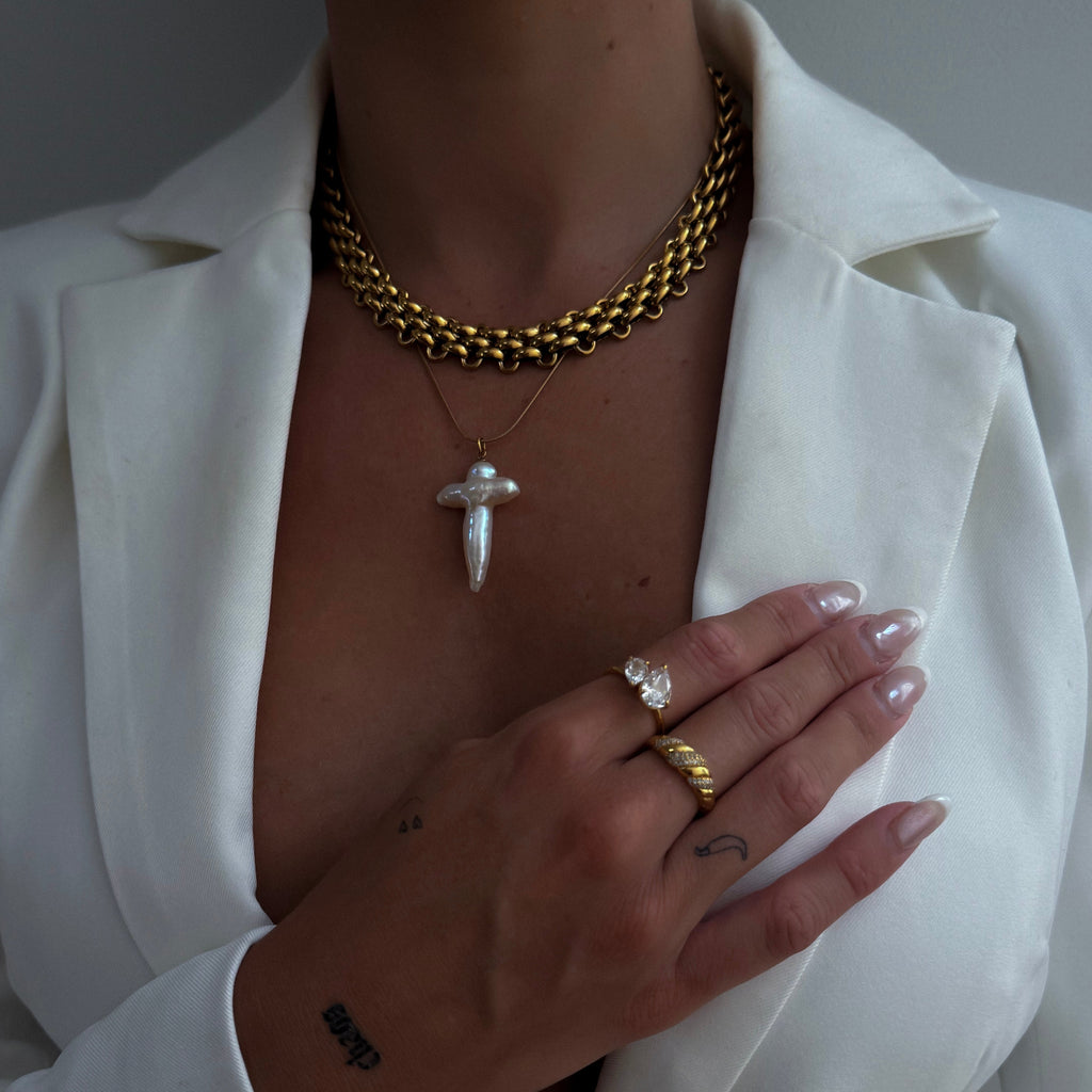Zaya Collective: Lita Cross Baroque Pearl Gold Necklace 