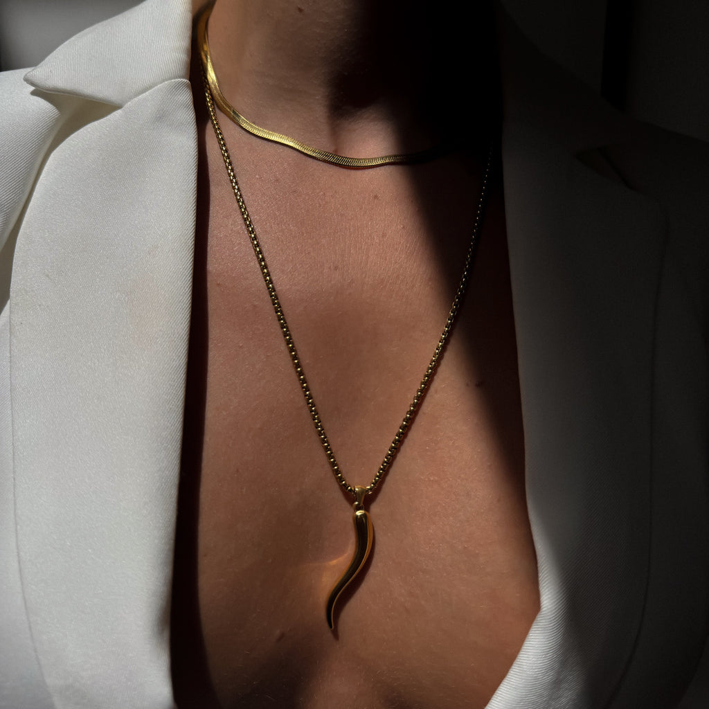 Chilli box Chain Necklace - Gold Zaya Collective