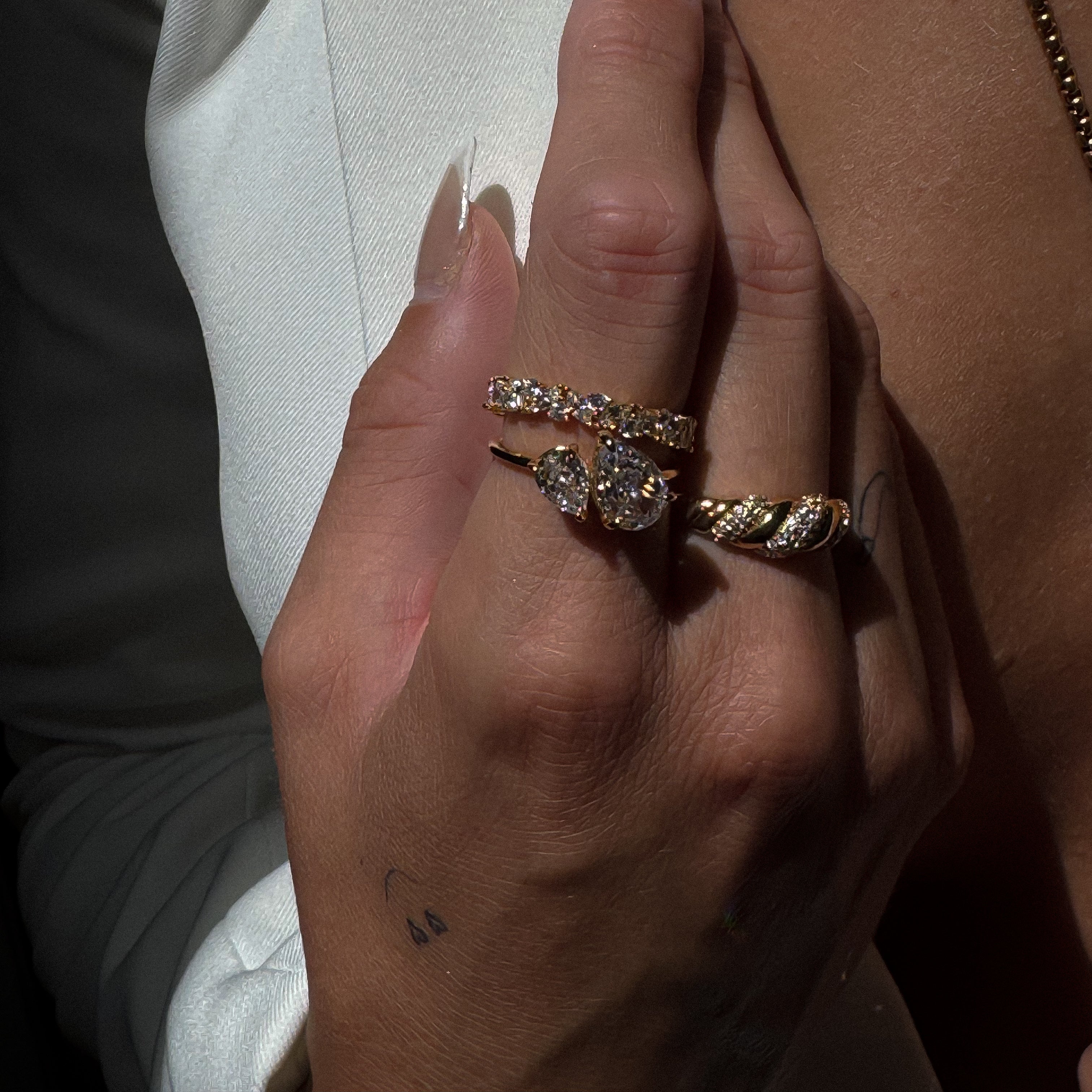 Gold-plated sterling silver ring with dual pear-cut luminous stones - Zaya collective