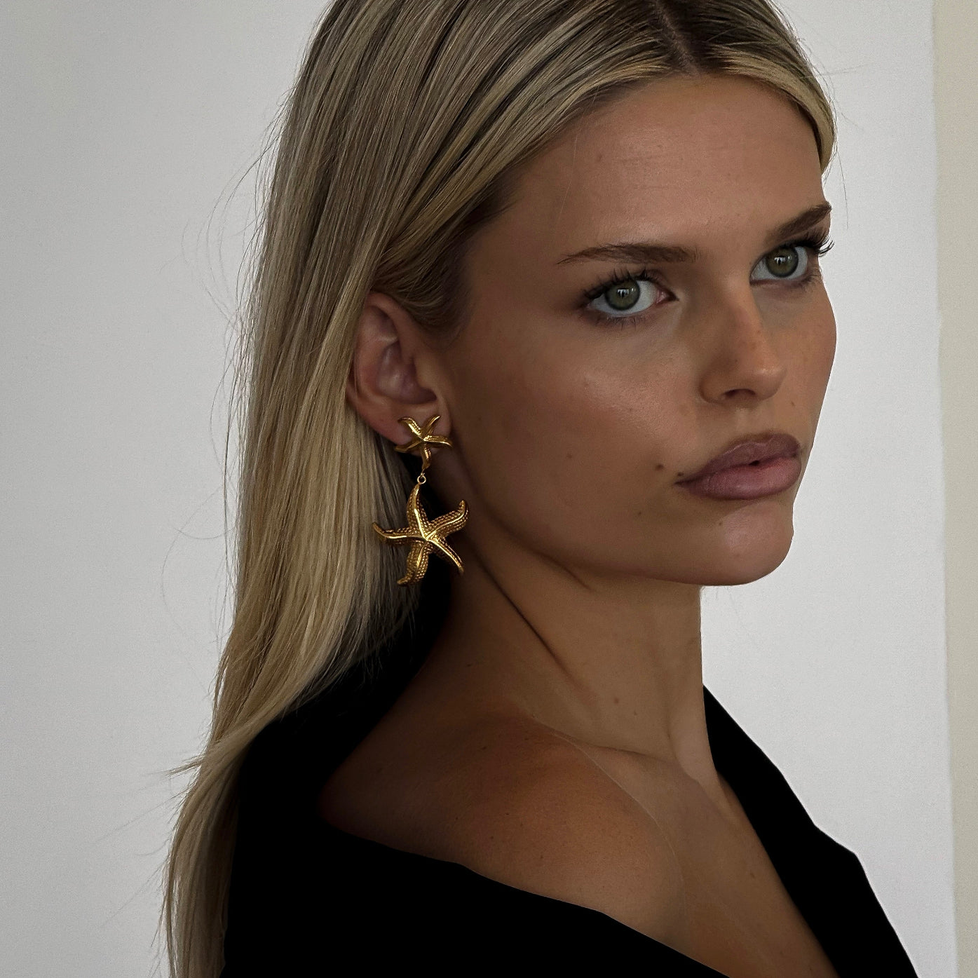 Deia Earrings