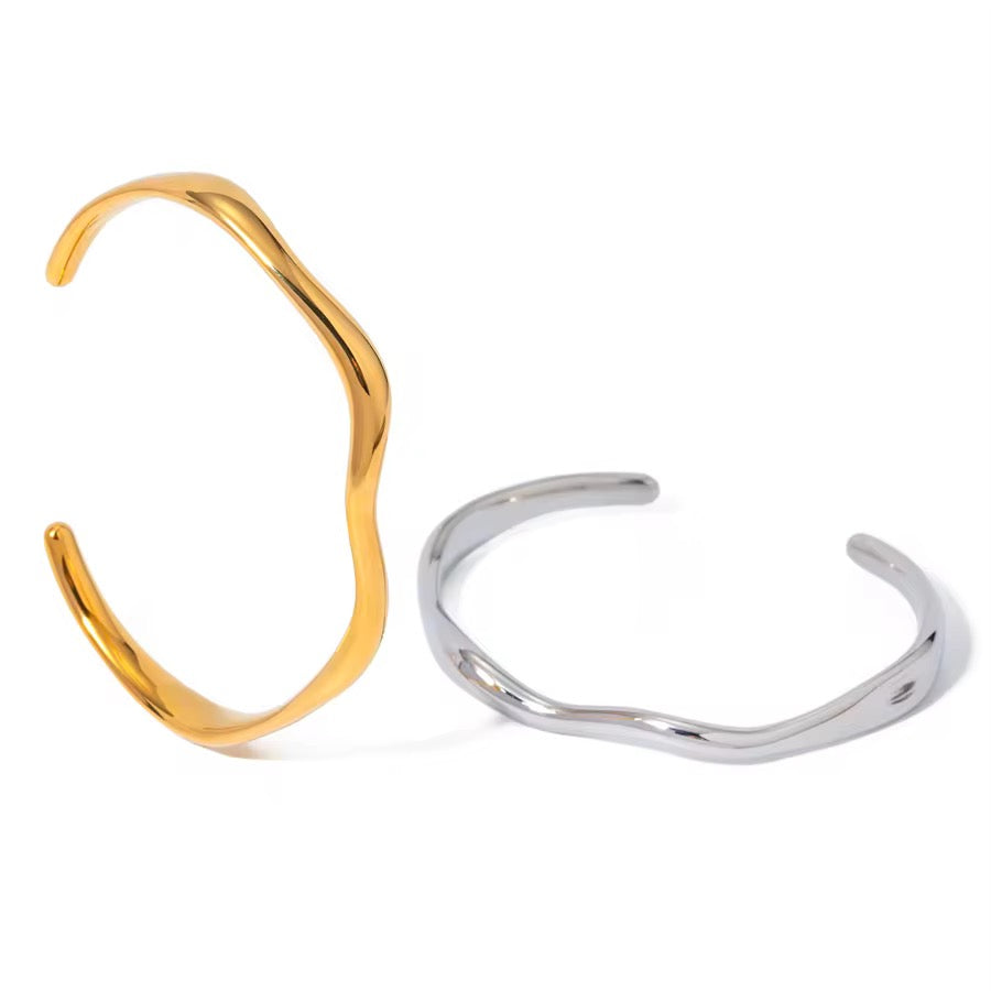 Tarni Sculpted Bracelet - Silver zaya collective