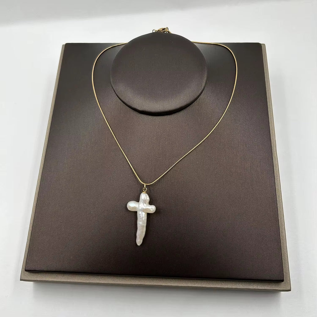 Zaya Collective: Lita Cross Baroque Pearl Gold Necklace 