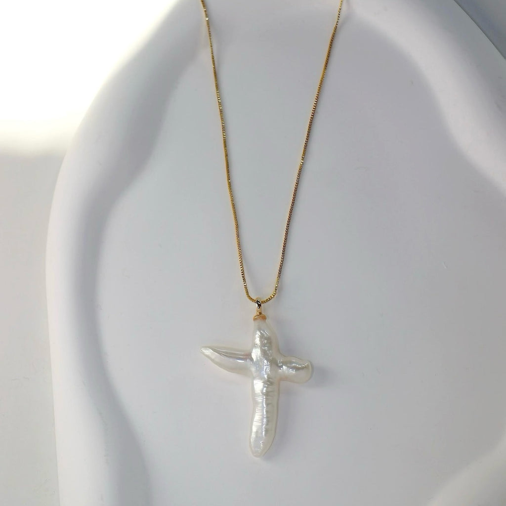 Zaya Collective: Lita Cross Baroque Pearl Gold Necklace 