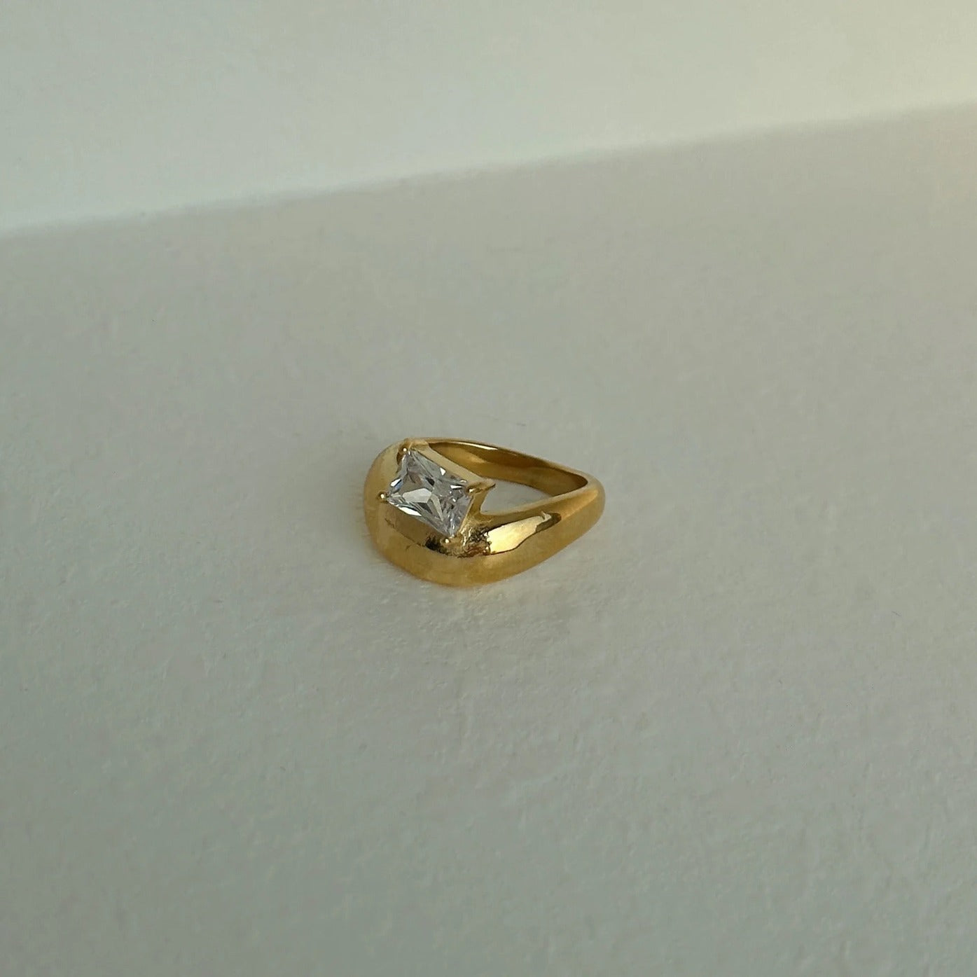 zaya collective 18k gold ring