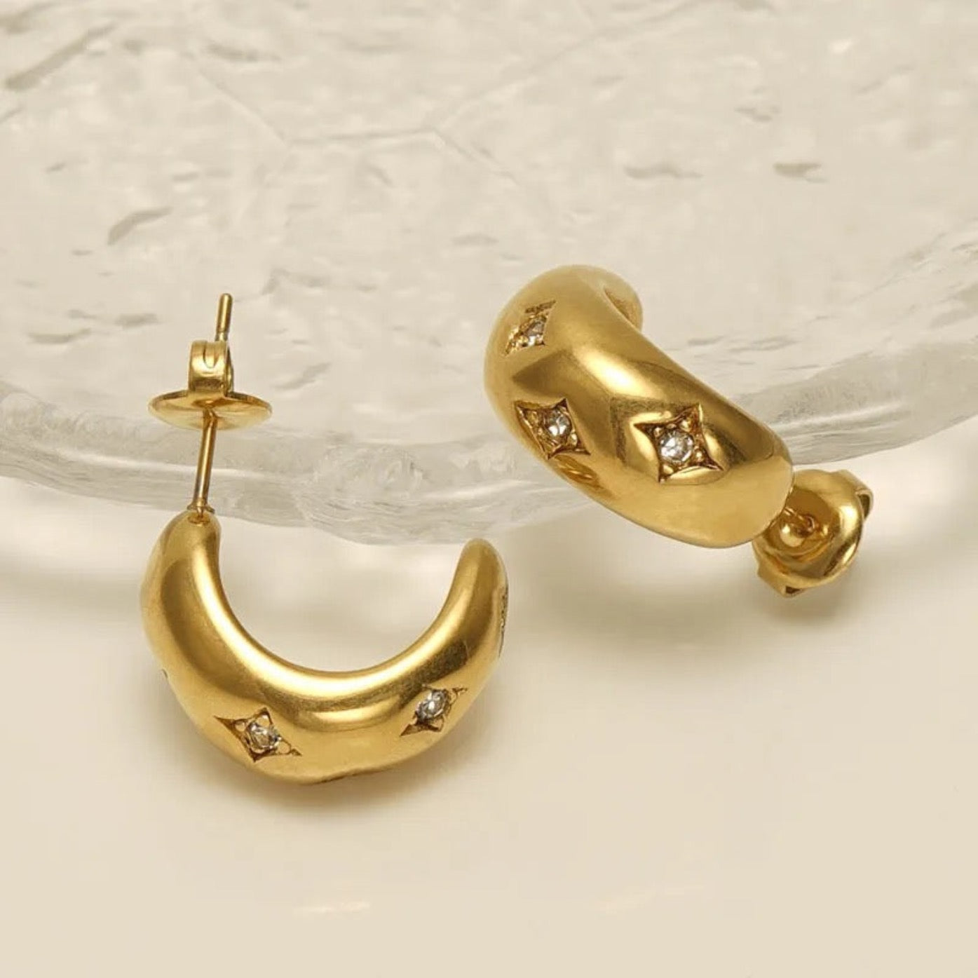 Zaya Collective semi tear drop 18k gold earrings