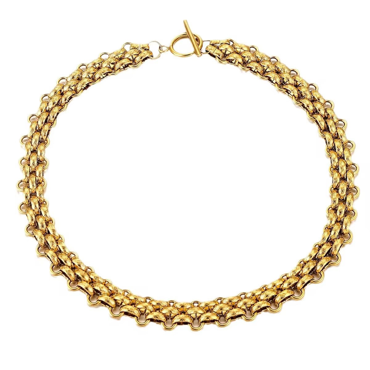 Zali Chunky Chain Necklace – 18k gold-plated bold interwoven chain with toggle clasp, luxe editorial statement jewellery.