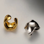 Mila Chunky Ear Cuff - Gold