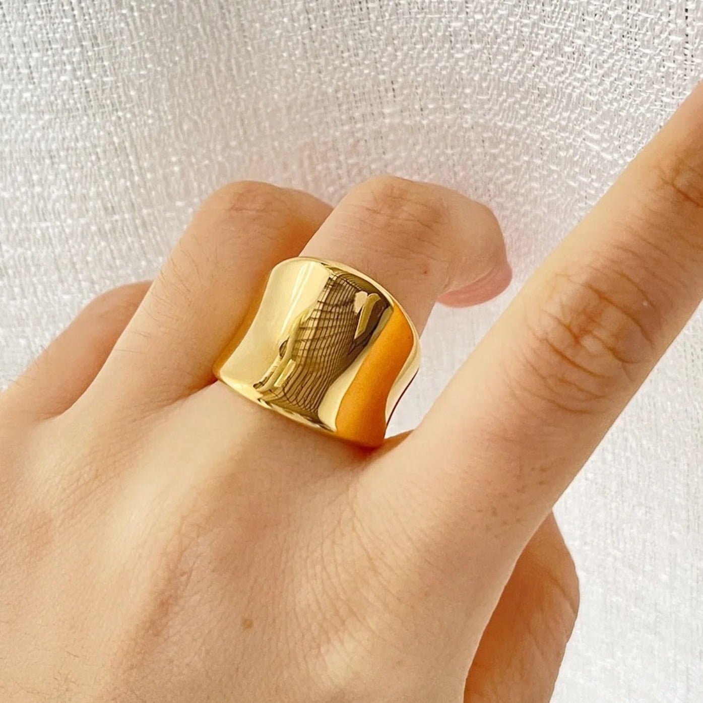 Centrela Ring - Zaya CollectiveRings
